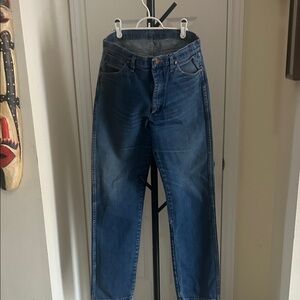 Wrangler Men's Deep Blue Straight Jeans